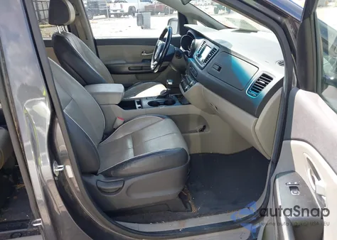 2017 Kia Sedona Lx z USA, uszkodzony, nr VIN KNDMB5C14H6280849